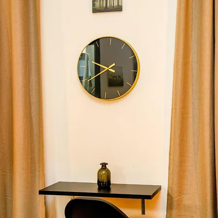 Simple Private Rooms In 5Br Shared Apartment, Well Connected Location * Ghent