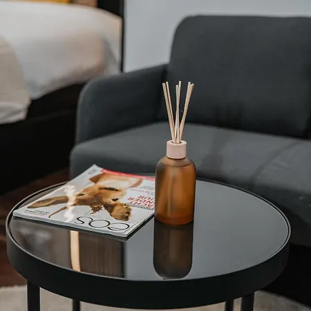 Simple Private Rooms In 5Br Shared Apartment, Well Connected Location