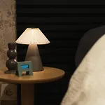 Simple Private In 5br Shared Apartment, Well Connected Location Lägenhet