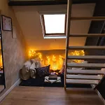Simple Private In 5br Shared Apartment, Well Connected Location * גנט