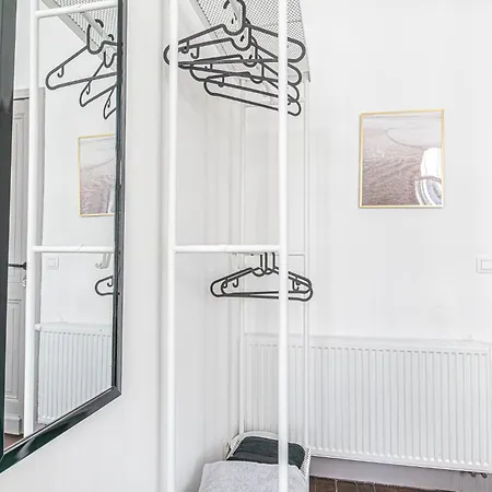 Lovely With View At Vibrant Ghent, Breezy Balcony Ghent