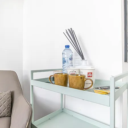 Apartment Lovely With View At Vibrant Ghent, Breezy Balcony Ghent