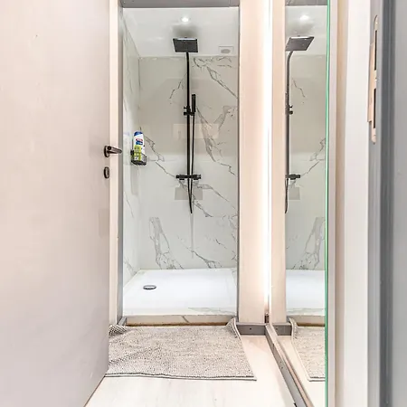 Apartment Simple Private Rooms In 5Br Shared Apartment, Well Connected Location Ghent