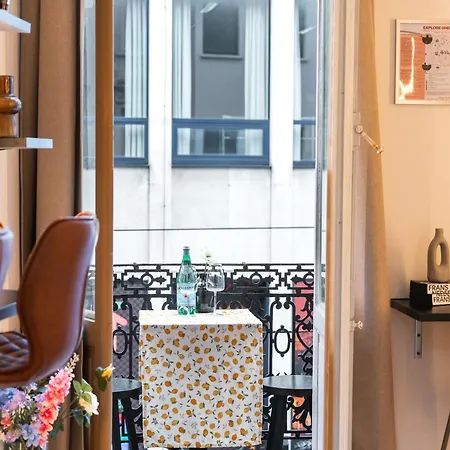 Simple Private In 5br Shared Apartment, Well Connected Location Apartment Ghent