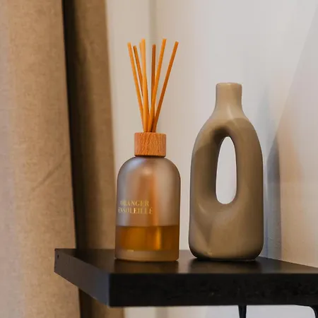 Simple Private In 5br Shared Apartment, Well Connected Location Апартаменти *