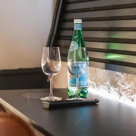 Simple Private In 5br Shared Apartment, Well Connected Location * Gand