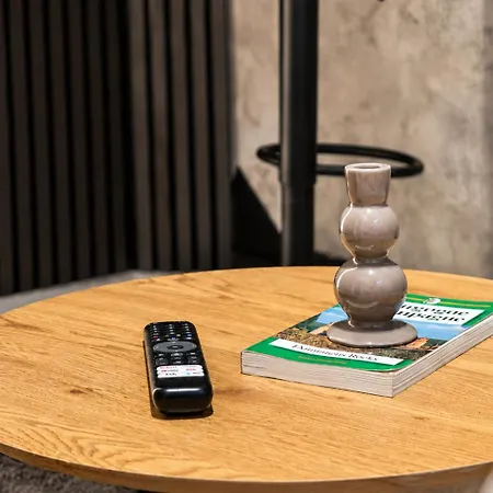 Simple Private In 5br Shared Apartment, Well Connected Location Appartement *