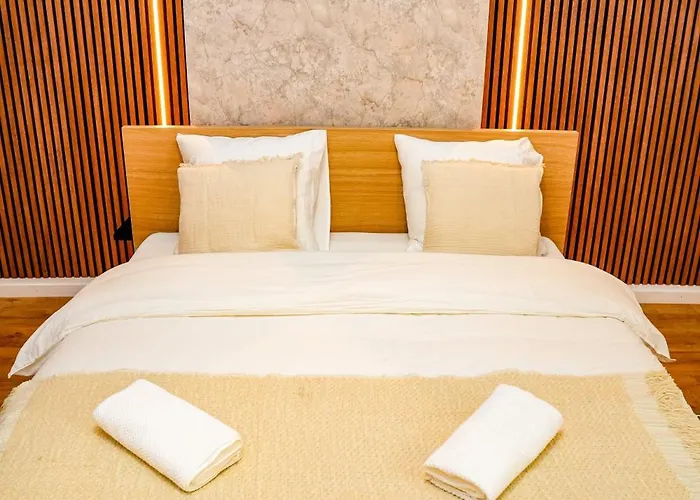 Appartamento Simple Private Rooms In 5Br Shared Apartment, Well Connected Location Gand