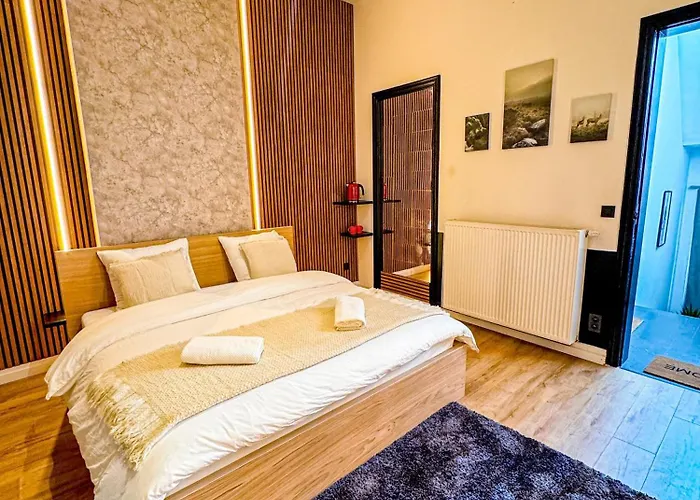Simple Private Rooms In 5Br Shared Apartment, Well Connected Location Appartamento Gand