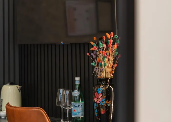 Simple Private In 5br Shared Apartment, Well Connected Location Appartement *