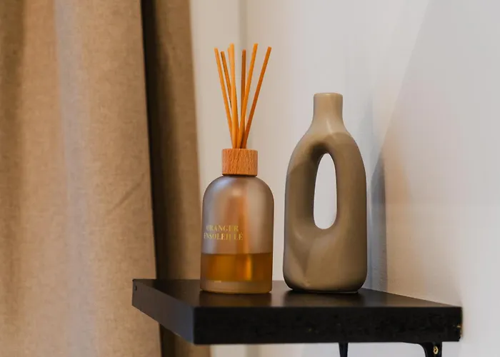 Simple Private In 5br Shared Apartment, Well Connected Location Appartement *