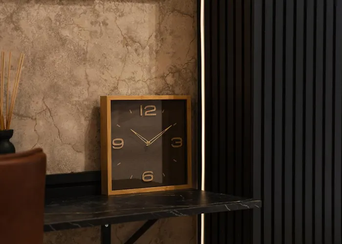 Simple Private In 5br Shared Apartment, Well Connected Location Appartement *