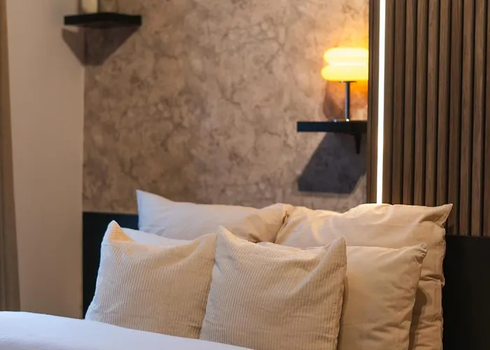 Apartment Simple Private In 5br Shared Apartment, Well Connected Location Ghent