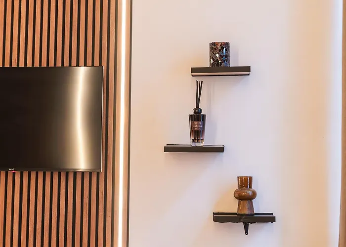 Simple Private In 5br Shared Apartment, Well Connected Location Appartement