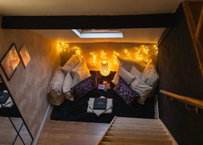 Simple Private In 5br Shared Apartment, Well Connected Location Appartement